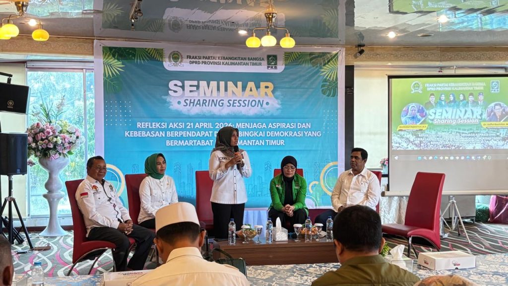 Ketua Fraksi PKB DPRD Kaltim Damayanti bersama jajaran fraksi saat menggelar pertemuan dengan akademisi dan mahasiswa di Samarinda, Selasa (28/4/2026), guna membahas rencana pengguliran hak angket di DPRD Kaltim.