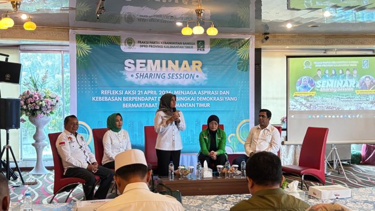 Ketua Fraksi PKB DPRD Kaltim Damayanti bersama jajaran fraksi saat menggelar pertemuan dengan akademisi dan mahasiswa di Samarinda, Selasa (28/4/2026), guna membahas rencana pengguliran hak angket di DPRD Kaltim.